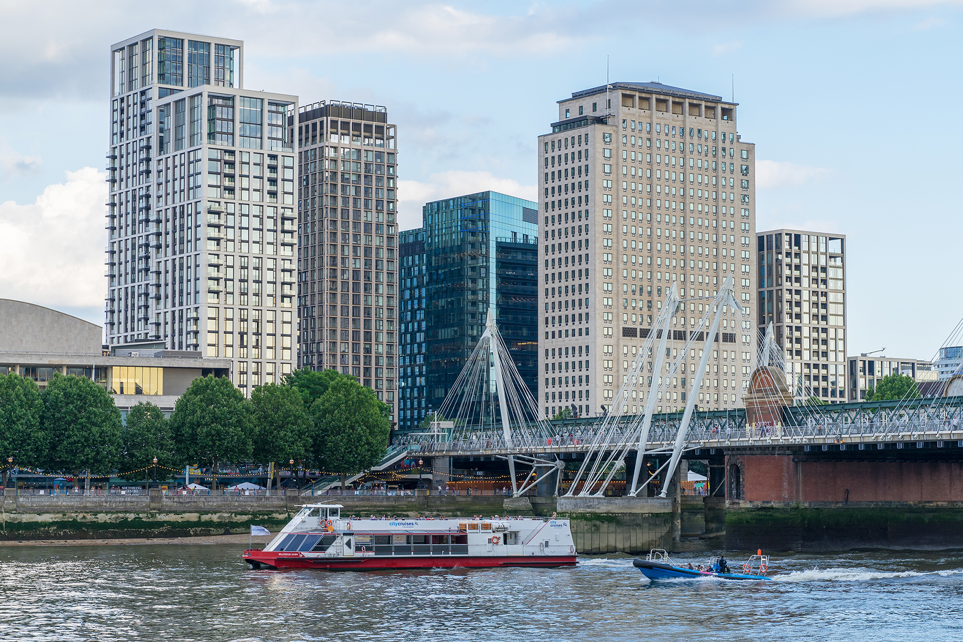 <strong>PTSG installs energy-efficient lighting at Shell Centre </strong> 